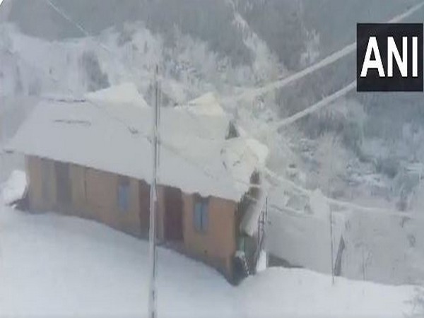  Sawjian area of Poonch covered in a blanket of thick snow, as parts of the Union Territory receive heavy snowfall.