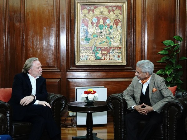External Affairs Minister S Jaishankar with Australian High Commissioner Philip Green (Photo: X @DrSJaishankar)