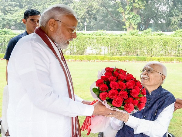 Prime Minister Narendra Modi with LK Advani (File Photo/ANI)