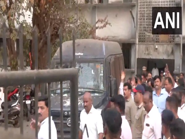 BJP MLA Ganpat Gaikwad brought to court (Photo/ANI)