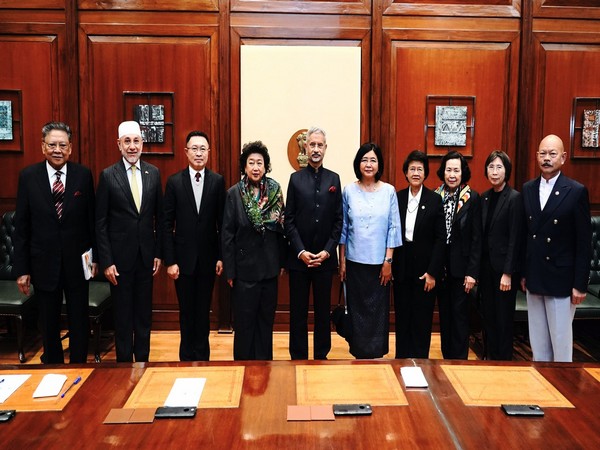 External Affairs Minister S Jaishankar with Thai delegation (Photot: X @DrSJaishankar)