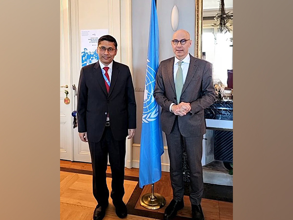 Indian envoy to UN in Geneva, Arindam Bagchi and UN High Commissioner for Human Rights Volker Turk. (Photo: X//@IndiaUNGeneva)