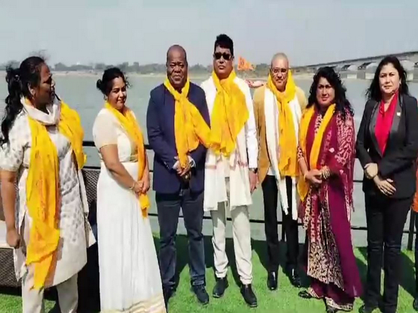 Suriname delegation visits Ayodhya (Photo/ANI)