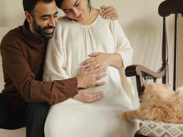 Priya Malik with her husband Karan Bakshi (Image source: Instagram) 