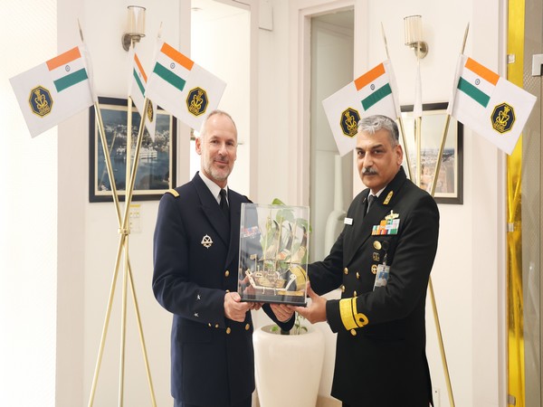 Assistant Chief of Naval Staff – Foreign Cooperation and Intelligence RAdm Nirbhay Bapna and Director of International Engagements, French Navy RAdm Jean-Marc Durandau (Photo/ANI)
