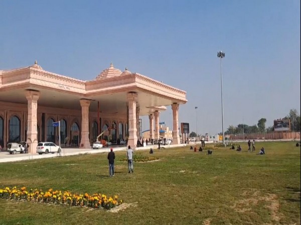 Indian origin Fiji Deputy PM becomes first foreign leader to visit Ayodhya (Photo/ANI)