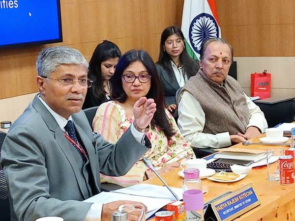 Ayush Strategic Policy and Facilitation Bureau organises roundtable conference (Photo/PIB)