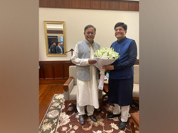Bangladesh Foreign Minister Hasan Mahmud,  Union Minister of Commerce and Industry Piyush Goyal (Image Credit: X/@BDMOFA)