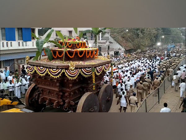 Swarnamurtheeswarar temple's chariot returns after 17 years (Photo/ANI)