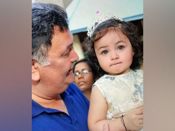 Rishi Kapoor and his granddaughter Raha (Image source: X)