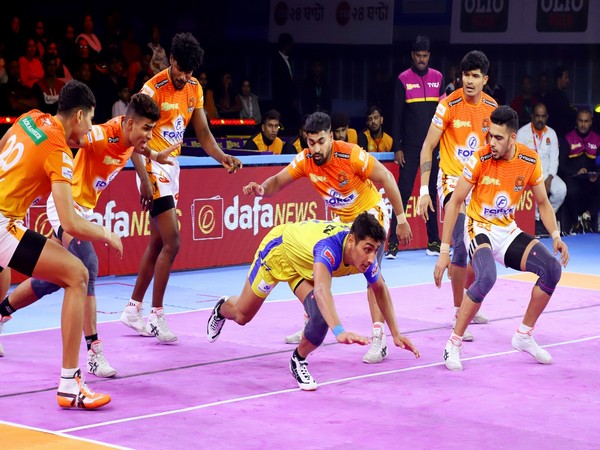 Puneri Paltan and Tamil Thalivas players in action (Photo: PKL) 