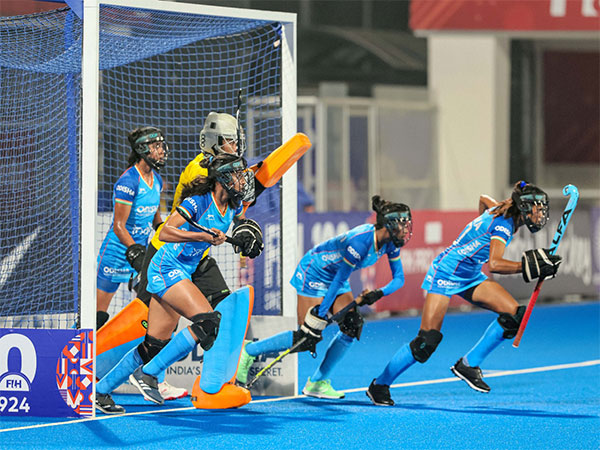 Indian womens' hockey team. (Photo- HI)