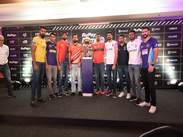 Captains of all the teams ahead of Prime Volleyball League 2024 (Image: PVL)