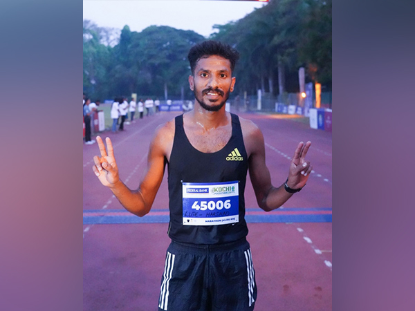 Harshad Mhatre after winning Kochi Marathon 2024 (Image: Kochi Marathon)