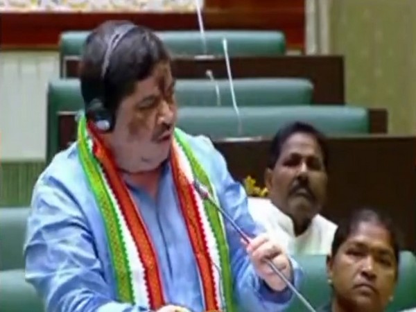 Minister Ponnam Prabhakar introducing the Caste census resolution (Photo/X @PonnamLoksabha)