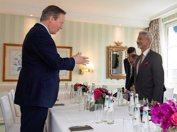EAM Jaishankar with his UK counterpart, David Cameron (Photo/X @DrSJaishankar)