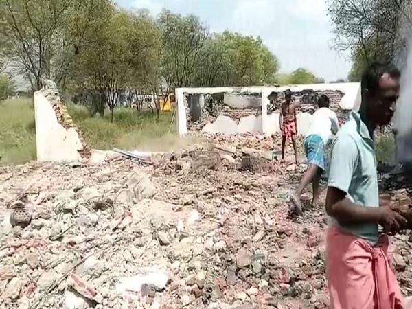 Death toll in Virudhnagar firecracker factory explosion rises to 10 (Image/ANI)