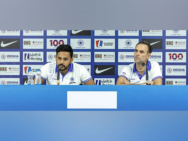  Harmanpreet Singh and Craig Fulton (Photo: Hockey India)