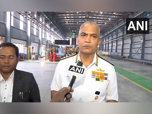 Navy Chief Admiral R Hari Kumar with Nibe Industries chairman Ganesh Nibe in Pune (Photo/ANI)