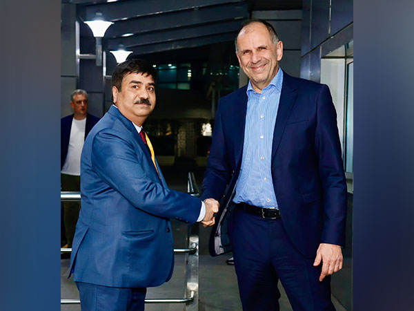 Greek Foreign Minister  Giorgos Gerapetritis arrives in New Delhi (Photo: X @MEAIndia)