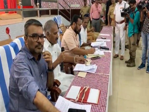 Kerala Minister at meeting in Wayanad (Photo/ANI)