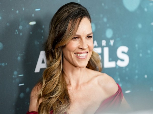 Hilary Swank (Image source: X)