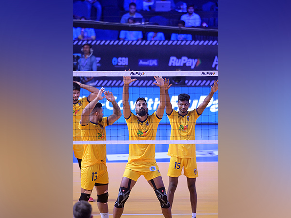Chennai Blitz in action during Kochi Blue Spikers during Prime Volleyball League (Image: PVL)