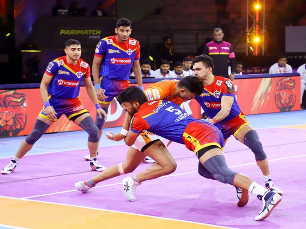 Puneri Paltan and UP Yoddhas players in action (Photo: PKL)