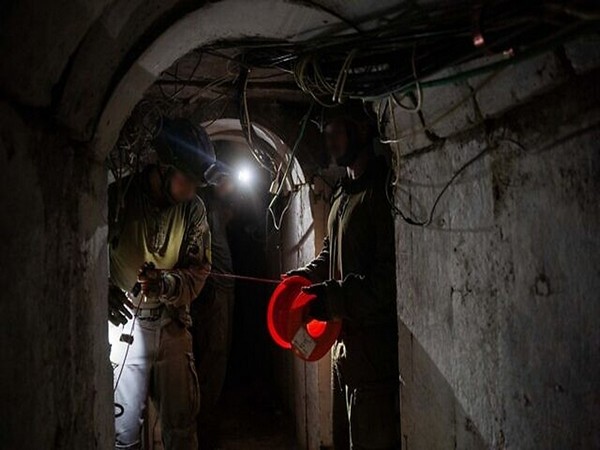 Israel's combat engineers lay explosives to demolish a tunnel underneath Khan Yunis, Gaza (Photo/TPS)