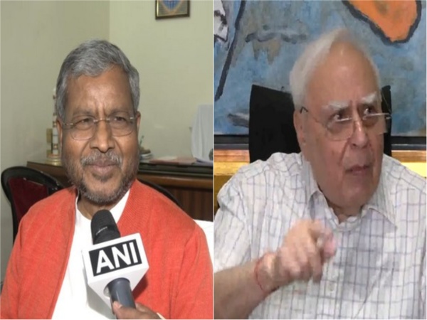 Former Jharkhand CM Babulal Marandi and senior advocate Kapil Sibal. (File photo/ANI)