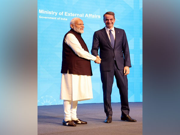 Greek PM Kyriakos Mitsotakis with Prime Minister Narendra Modi (Photo: X@narendramodi)