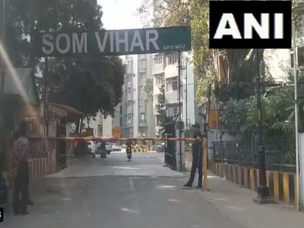 Outside visuals from the residential society in Delhi where former Jammu and Kashmir Governor Satyapal Malik lives (Photo/ANI)