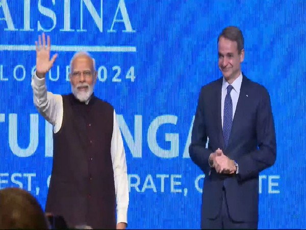PM Modi and Greece PM Kyriakos Mitsotakis. (Photo: Youtube: Raisina Dialogue)