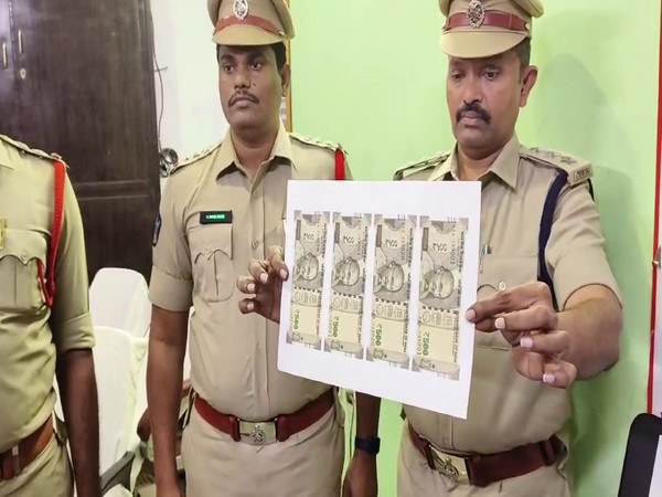 Police officials with fake currency. (Photo/ANI)