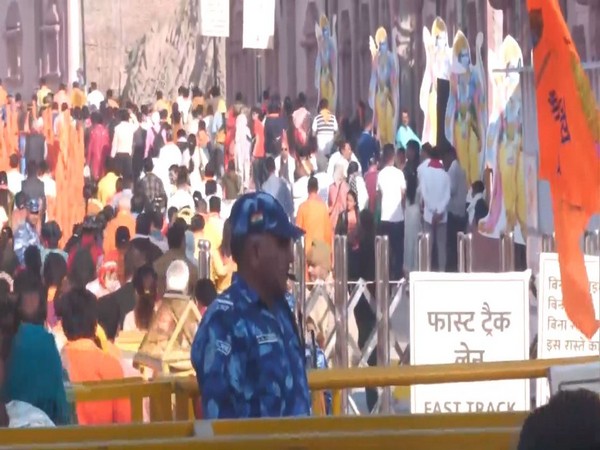 Devotees throng the Ram Temple in Ayodhya (Photo/ANI)