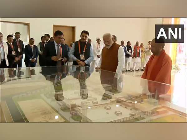 Prime Minister Narendra Modi at Amul's Banas Dairy Plant in Varanasi. (Photo/ANI)
