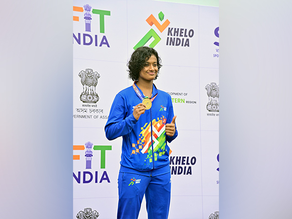 Swimmer Bhumi Gupta after winning medal at Khelo India Youth Games (Image: MYAS)