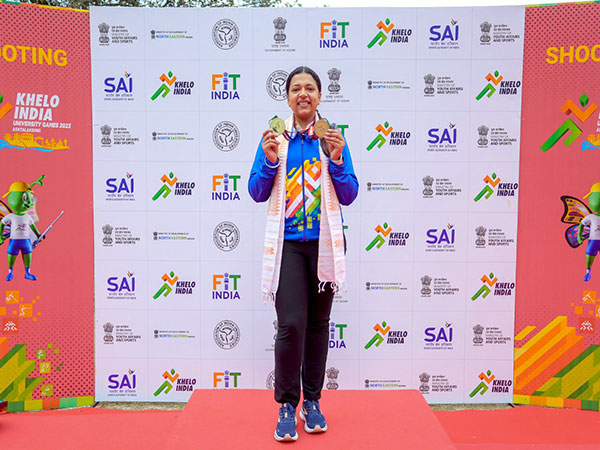 Shooter Sift Kaur Samra after winning medals in Khelo India University Games 2023 (Image: MYAS)