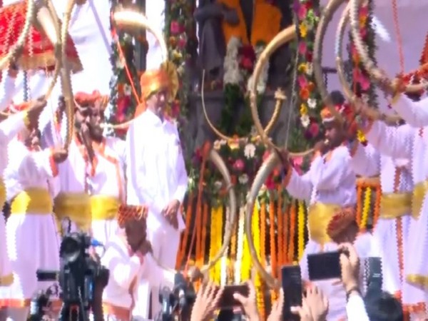 Sharad Pawar launches party’s new symbol from Raigad (Photo/ANI)