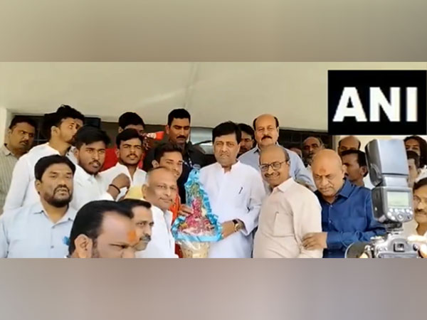 Former Congress MLAs join BJP in presence of party leader Ashok Chavan in Nanded (Image/ANI)
