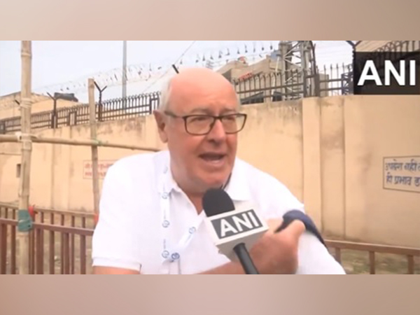 A British fan ahead of day 03 of the India vs England Ranchi Test. (Picture: ANI)