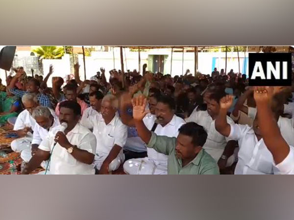 The hunger strike by fishermen in Rameshwaram enters second day on Sunday