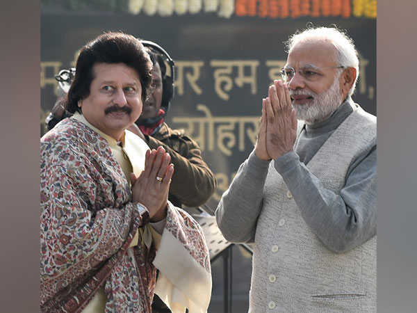 Pankaj Udhas, PM Modi (Image source: PM Modi's X)