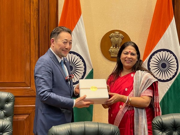 Secretary General of CICA, Ambassador Kairat Sarybay and Union Minister Meenakashi Lekhi. (Photo: CICA)