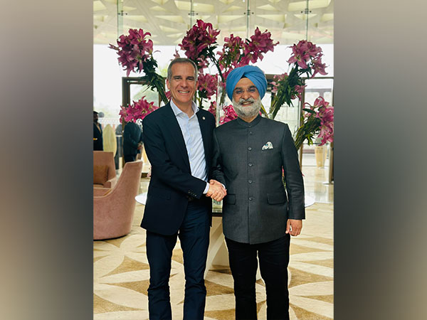 US Ambassador to India Eric Garcetti, Former Indian Ambassador to US Taranjit Singh Sandhu (Image Credit: X/@SandhuTaranjitS)