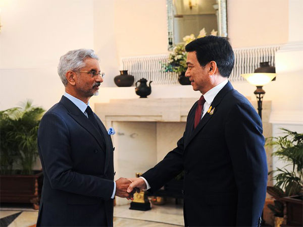 External Affairs Minister S Jaishankar, Thailand's Deputy Prime Minister Parnpree Bahiddha-Nukara (Image Credit: X/@DrSJaishankar)