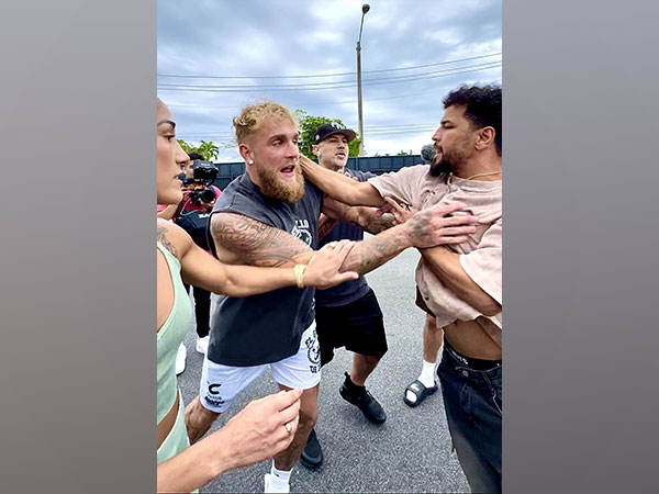 Neeraj Goyat fighting against Jake Paul in streets of Puerto Rico (Image: Neeraj Goyat/X)