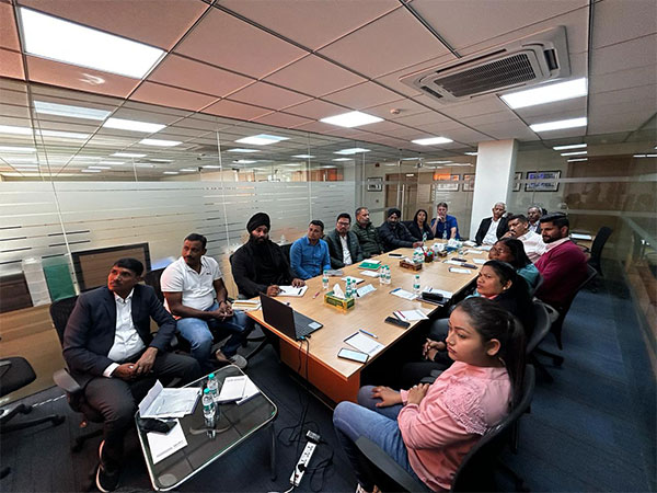 Former India hockey players, coaches and official at Hockey India at grassroot development meeting (Image: HI)