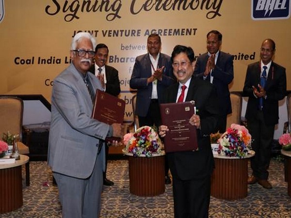 CIL and BHEL sign joint venture agreement for Setting Up Ammonium Nitrate Plant (Photo/ PIB)