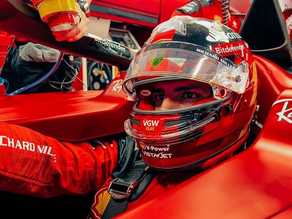 Carlos Sainz (Photo: Scuderia Ferrari/ Twitter)